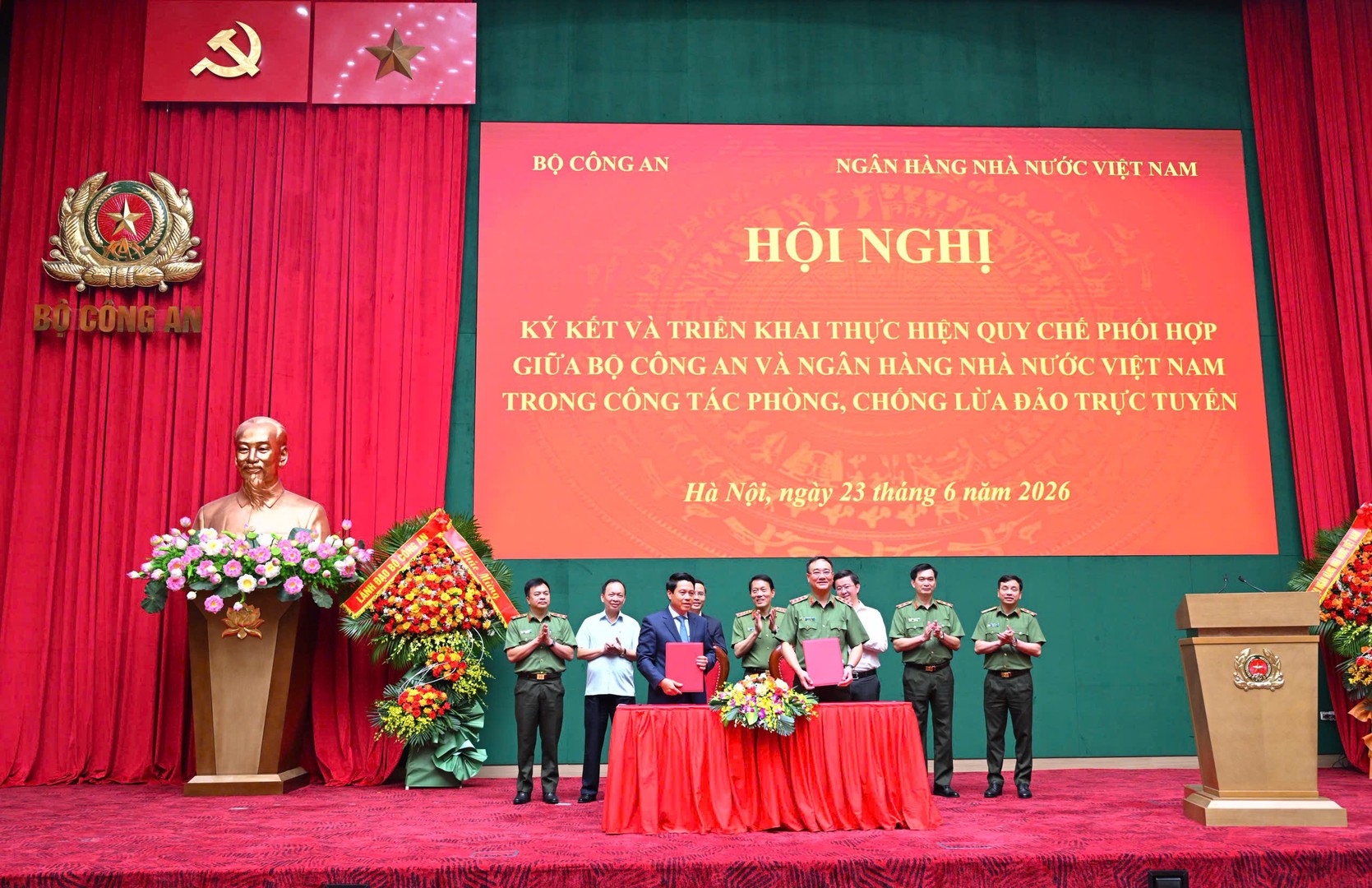 Bộ Công an và Ngân hàng Nhà nước Việt Nam ký kết Quy chế phối hợp trong công tác phòng, chống lừa đảo trực tuyến